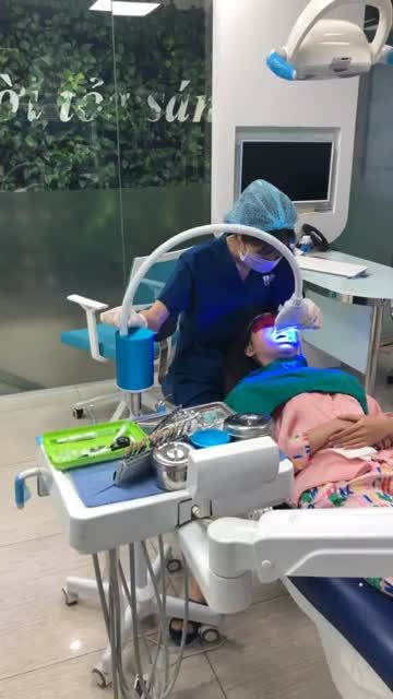 TẨY TRẮNG RĂNG TẠI NHA KHOA 12 THÁI THỊNH