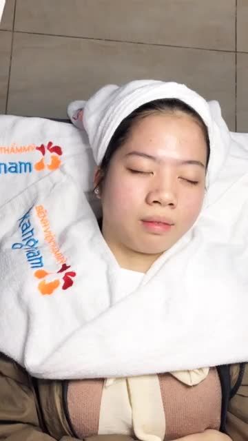 Sạch mụn - mờ thâm sau 4 buổi trị mụn De-acni