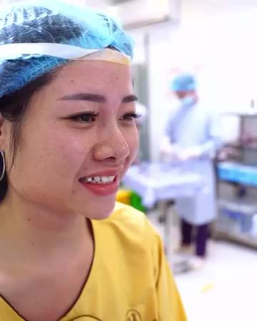 Đột nhập phòng mổ đầu giờ sáng bắt gặp em gái xinh đẹp đến từ Nghệ An sở hữu dáng mũi đẹp sang chảnh chỉ sau 60 phút thực hiện