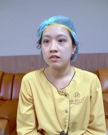Vừa thực hiện Cắt mí tại Dr.Hải Lê xong vị khách hàng có cảm nhận như thế nào Mời bạn cùng theo dõi để có thêm động lực