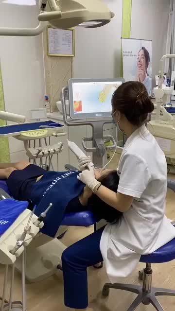 SCAN RĂNG BẰNG MÁY ITERO 5D HIỆN ĐẠI