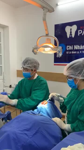 PHẪU THUẬT CẤY GHÉP IMPLANT