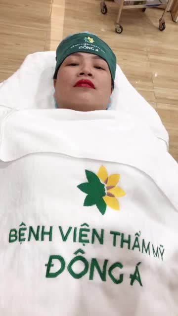 Phun môi Colagen Tại bệnh viện thẩm Mỹ Đông Á Sài Gòn