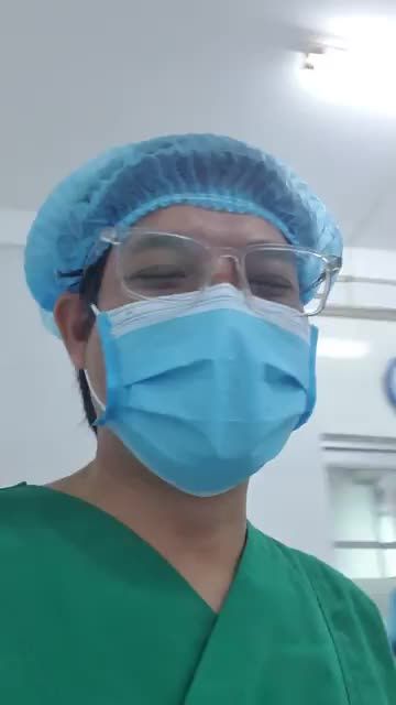 Khách hàng đến treo cung mày sau 5 tháng treo cung mày