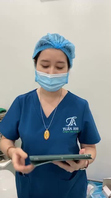 CẮT MÍ TRÊN