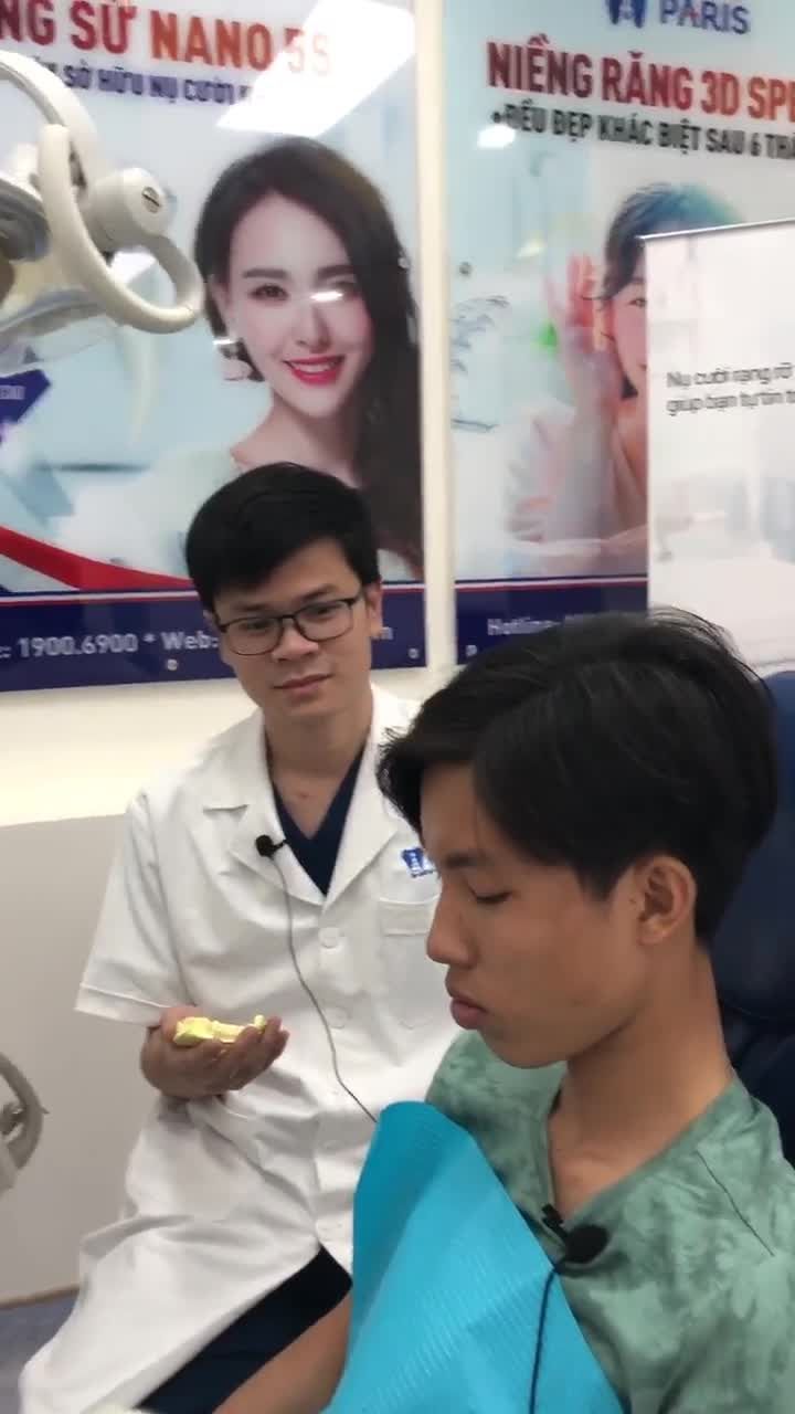 KH Vũ Bình Minh, sinh năm 2000, niềng răng mắc cài kim loại cùng BS Hồ Nhật Anh tại nha khoa Paris 87 Nguyễn Thái Học