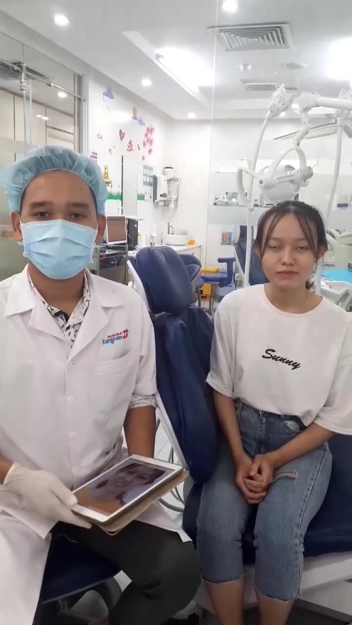 Răng khấp khểnh, mọc lệch lạc - Khớp cắn ngược nghiêm trọng