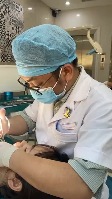 Trả lời những thắc mắc về cắm vis khi niềng răng