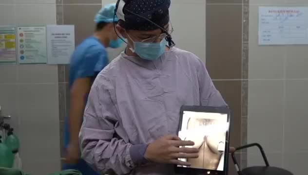 MƯỚP SỆ KHÔNG CÒN NGỰC TRÒN SAY ĐẮM