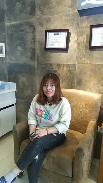 Nữ khách hàng đã tháo niềng. Chúng ta cùng theo dõi về cảm nhận của bạn sau cũng như trước khi tháo niềng nhé.