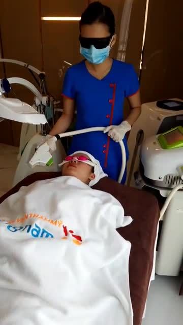 Điều trị mụn hiệu quả TRIỆT ĐỂ với dịch vụ DE-ACNE tại Kangnam