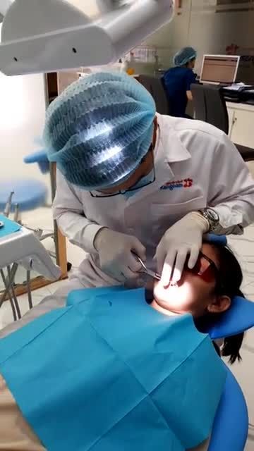 KHẮC PHỤC RĂNG KHẤP KHỂNH CÙNG NHA KHOA KANGNAM Trực tiếp quá trình thay dây cung đóng khoảng không đau!