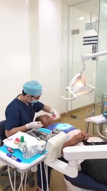 GẮN HÀM TẠM CHO KHÁCH HÀNG SAU NGÀY CẮM IMPLANT ALL ON 4 HAI HÀM TẠI NHA KHOA PARIS 97 CỘNG HÒA