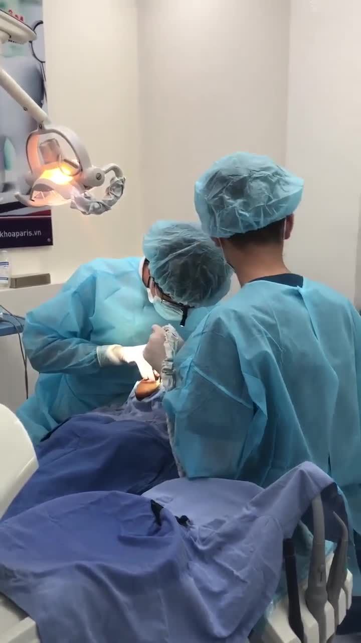 CẤY GHÉP TRỤ IMPLANT STRAUMANN ACTIVE KHÔI PHỤC CHỨC NĂNG RĂNG MẤT AN TOÀN THẨM MỸ