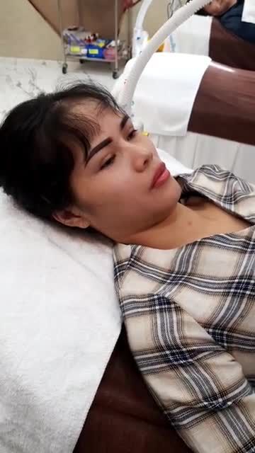 Khách hàng tái khám môi và mày sau 2 tháng làm dịch vụ