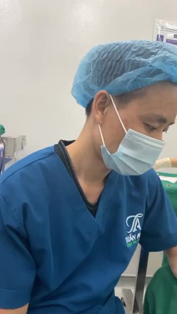 MÍ SỤP CUNG MÀY CHẢY SỆ