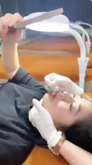 Bạn gái lột xác ngoạn mục sau 10 ngày nâng mũi tại Thẩm Mỹ viện Gangwhoo.