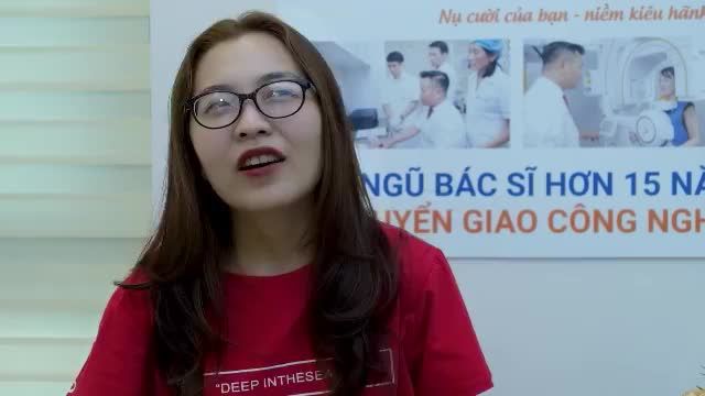 Khách hàng Phan Thị Cẩm Tú Sinh viên năm thứ 4 Trường Đại Học Ngoại Thương sở hữu nụ cười tự tin rạng rỡ sau chỉnh nha Braces 6S