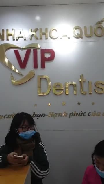 Cùng đến với không khí làm việc đội ngũ bác sỹ Vip Dentist và 2 ca gắn mắc cài Khách hàng Phạm Thị Thanh Thủy và Khách hàng Nguyễn Thị Thanh nhé