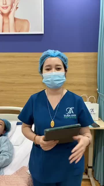 COMBO: CẮT MÍ TRÊN CẮT MÍ DƯỚI chưa bao giờ khiến chị em thất vọng.