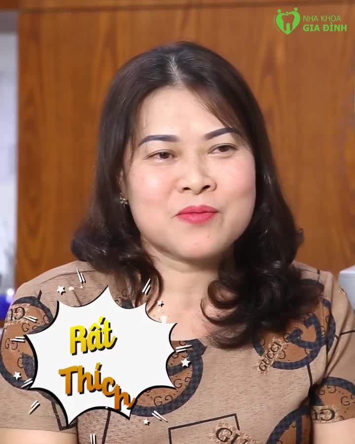 NỤ CƯỜI ĐẸP MỸ MÃN, CHỊ CẢM THẤY RẤT THÍCH, RẤT HÀI LÒNG