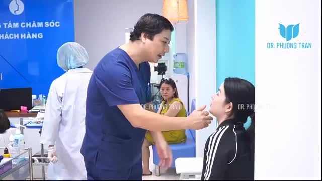 Ở Trung tâm Nâng mũi bác sĩ Trần Phương, chúng tôi tâm niệm "khách hàng không đơn thuần chỉ là khách, khách còn là người nhà."