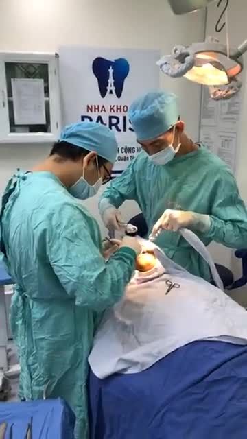 TRỒNG IMPLANT KHÔI PHỤC RĂNG MẤT HOÀN HẢO TỪ CHÂN RĂNG