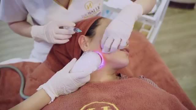Năm mới 2021 cận kề, đến thời điểm bạn tút tát lại nhan sắc sau 1 năm làm việc vất vả chưa ạ... Theo dõi quy trình cấy tinh chất trắng sáng trẻ hóa da, da đẹp sau 1 tuần thực hiện để có thêm động lực bạn nhé