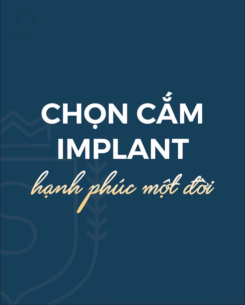 " Ăn uống không nhai được nên không cảm giác ngon miệng, nên tôi quyết định đi làm răng" - Cô Bích 66 tuổi ở Hải Dương chia sẻ.