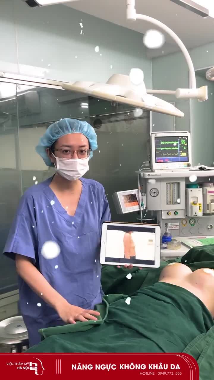 Làm ngực đẹp mê ly Tết trọn vẹn yêu thương