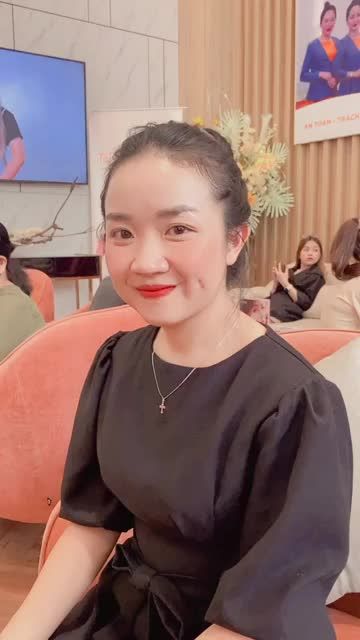 Khách hàng đầu tiên trúng VOUCHER LÌ XÌ 50% PHÍ NÂNG MŨI