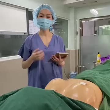 Ngực đẹp như ý, dáng đẹp xóa bỏ tự ti