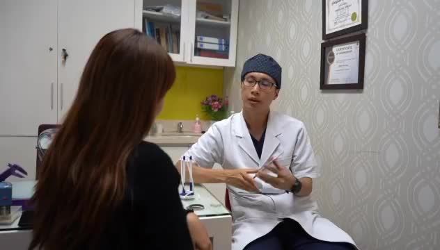THS.BS NGUYỄN HỮU TÙNG THĂM KHÁM VÀ TƯ VẤN HÚT MỠ 1:1 CHO KH