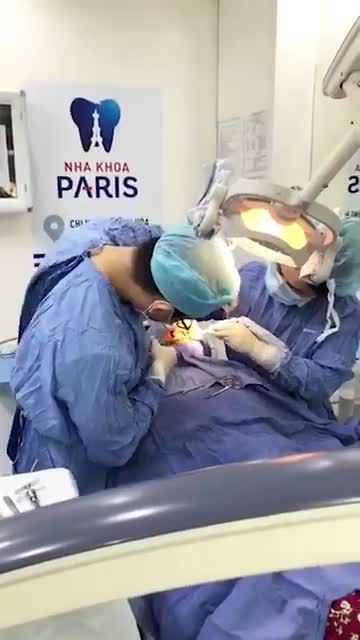 CẤY GHÉP 2 TRỤ IMPLANT DENTIUM TẠI NHA KHOA PARIS 97 CỘNG HOÀ, TP HCM