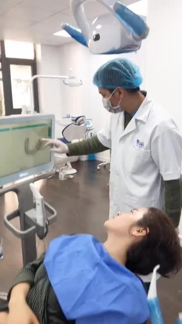 TS.BS ĐÀM NGỌC TRÂM VÀ BS. TẠ QUANG LƯU LÊN PHÁC ĐỒ ĐIỀU TRỊ CHO KHÁCH HÀNG
