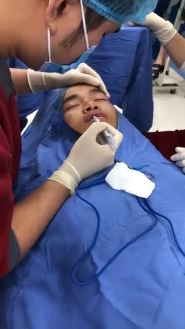 Combo THU MỎNG TẠO HÌNH MÔI ĐẸP khỏi nghĩ
