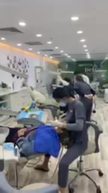 BÁC SĨ HÙNG TƯ VẤN THĂM KHÁM 1:1 VỚI KHÁCH HÀNG NGUYỄN THỊ PHƯỢNG