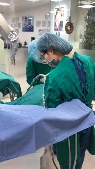 CẤY GHÉP 01 TRỤ IMPLANT SIC THỤY SỸ TẠI NHA KHOA PARIS 12 THÁI THỊNH, HÀ NỘI