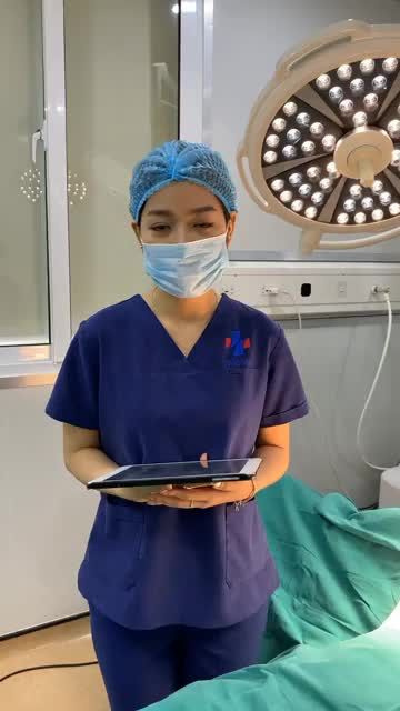 NGỰC ĐẸP NHƯ MƠ CHO THIẾU NỮ TUỔI ĐÔI MƯƠI