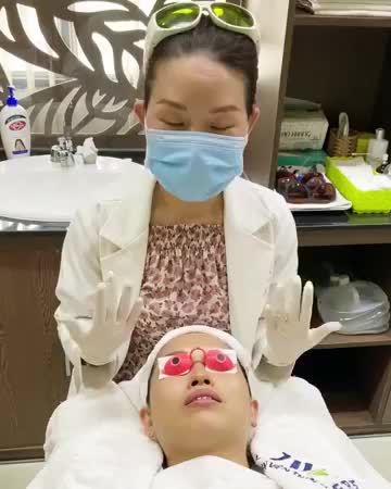 MÃN NHÃN Bác sĩ da liễu điều trị nám, nằm THƯ GIÃN 15 phút da SẠCH NÁM tức thì