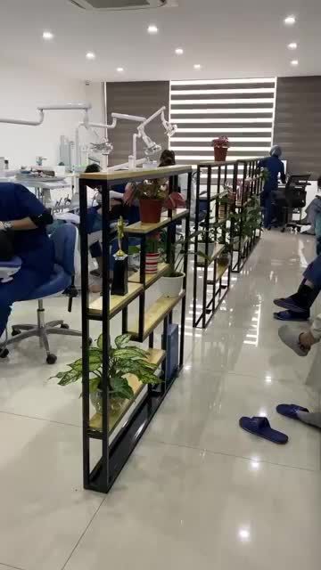 CẬN CẢNH CA GẮN MẮC CÀI CHO KHÁCH HÀNG 11 TUỔI GẶP TÌNH TRẠNG CẮN CHÌA LỚN DO THÓI QUEN MÚT MÔI