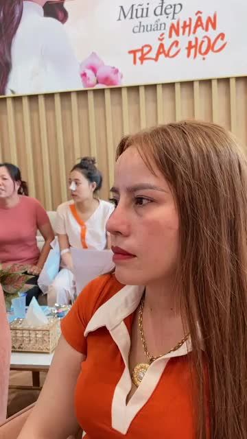 Khách hàng cảm nhận thay đổi 100% sau nâng mũi