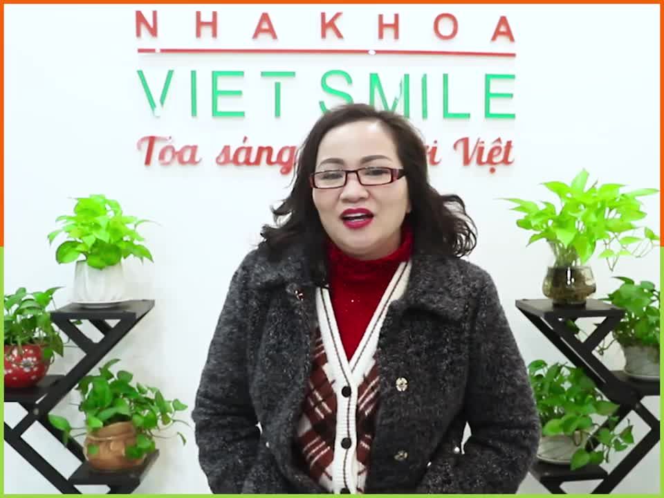 NIỀNG RĂNG DÁN SỨ TUỔI 46 ĐỂ SỞ HỮU NỤ CƯỜI HOÀN HẢO