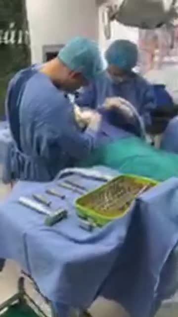 KHÁCH HÀNG LƯƠNG VĂN KIÊN NÂNG XOANG VÀ CẮM 1 TRỤ IMPLANT HÀN QUỐC
