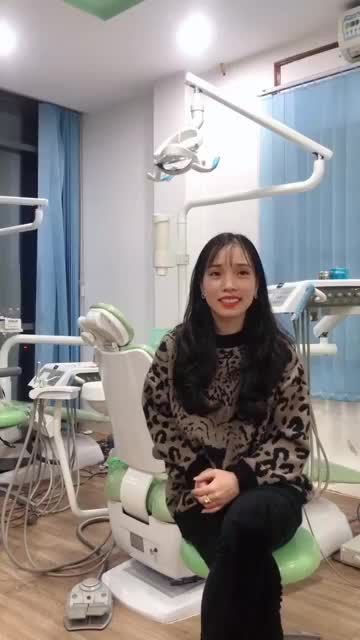 NỤ CƯỜI TOẢ NẮNG TRẮNG ĐẸP TỰ NHIÊN