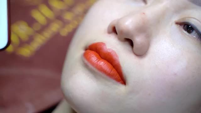 Môi xinh đón Tết mời cả nhà cùng chiêm ngưỡng kết quả phun môi vừa thực hiện xong