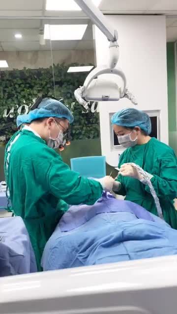 CẮM 01 TRỤ IMPLANT DENTIUM HÀN QUỐC TẠI NHA KHOA PARIS 12, THÁI THỊNH, HN