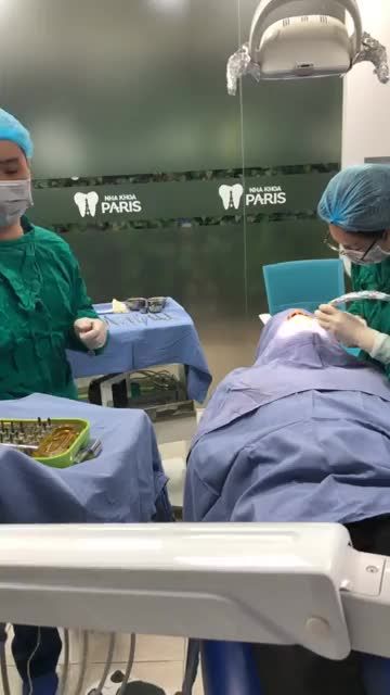 Cắm 01 Trụ Implant Dentium Hàn Quốc Tại Nha Khoa Paris 12 Thái Thịnh, HN