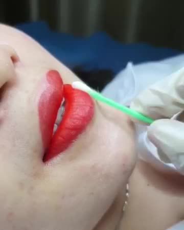 Tại sao chị em rần rần đến Dr.Hải Lê phun môi để chuẩn bị đón Tết Theo dõi video sau đây xem kết quả để có câu trả lời bạn nhé
