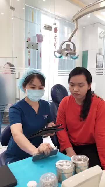 CẢM NHẬN KHÁCH HÀNG TẨY TRẮNG RĂNG WHITEMAX Bật 3 tông màu!